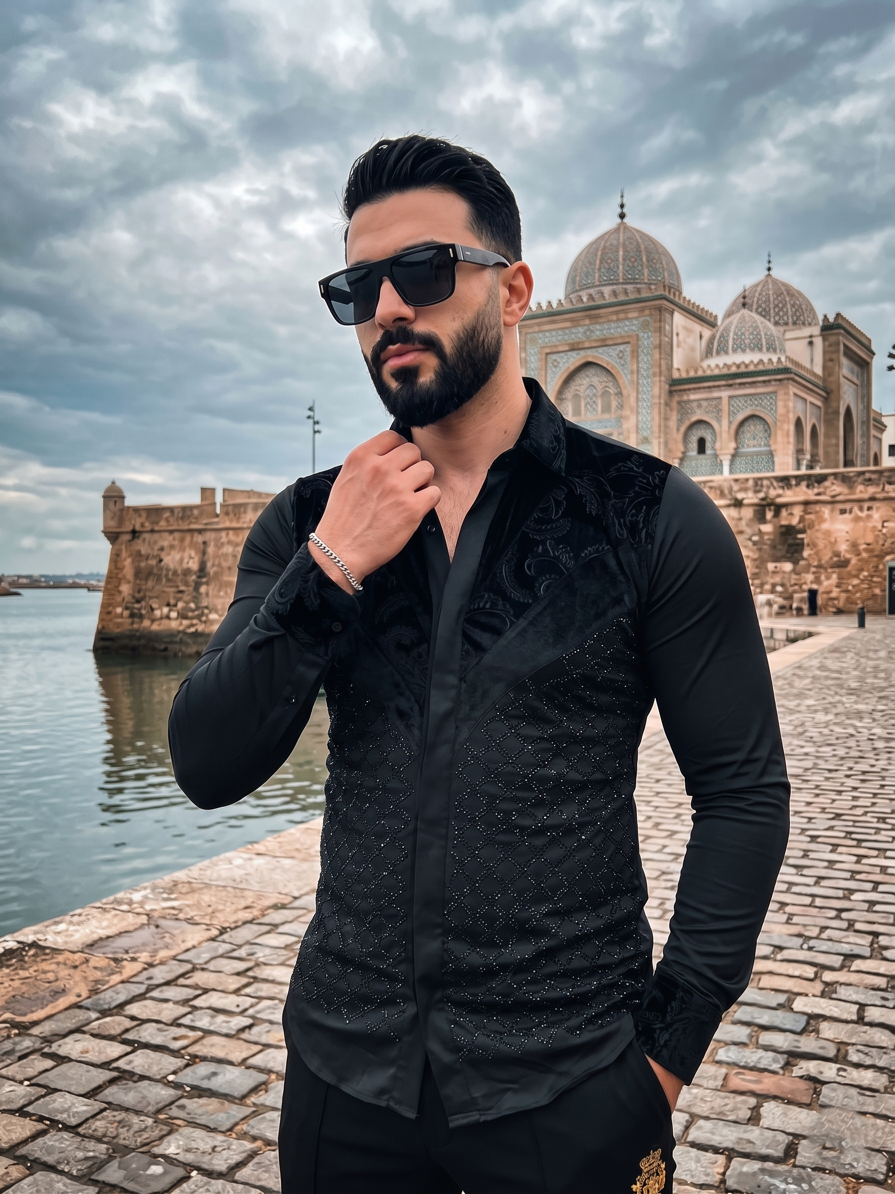 Chemise Noire « Prestige » à Empiècements Velours et Strass