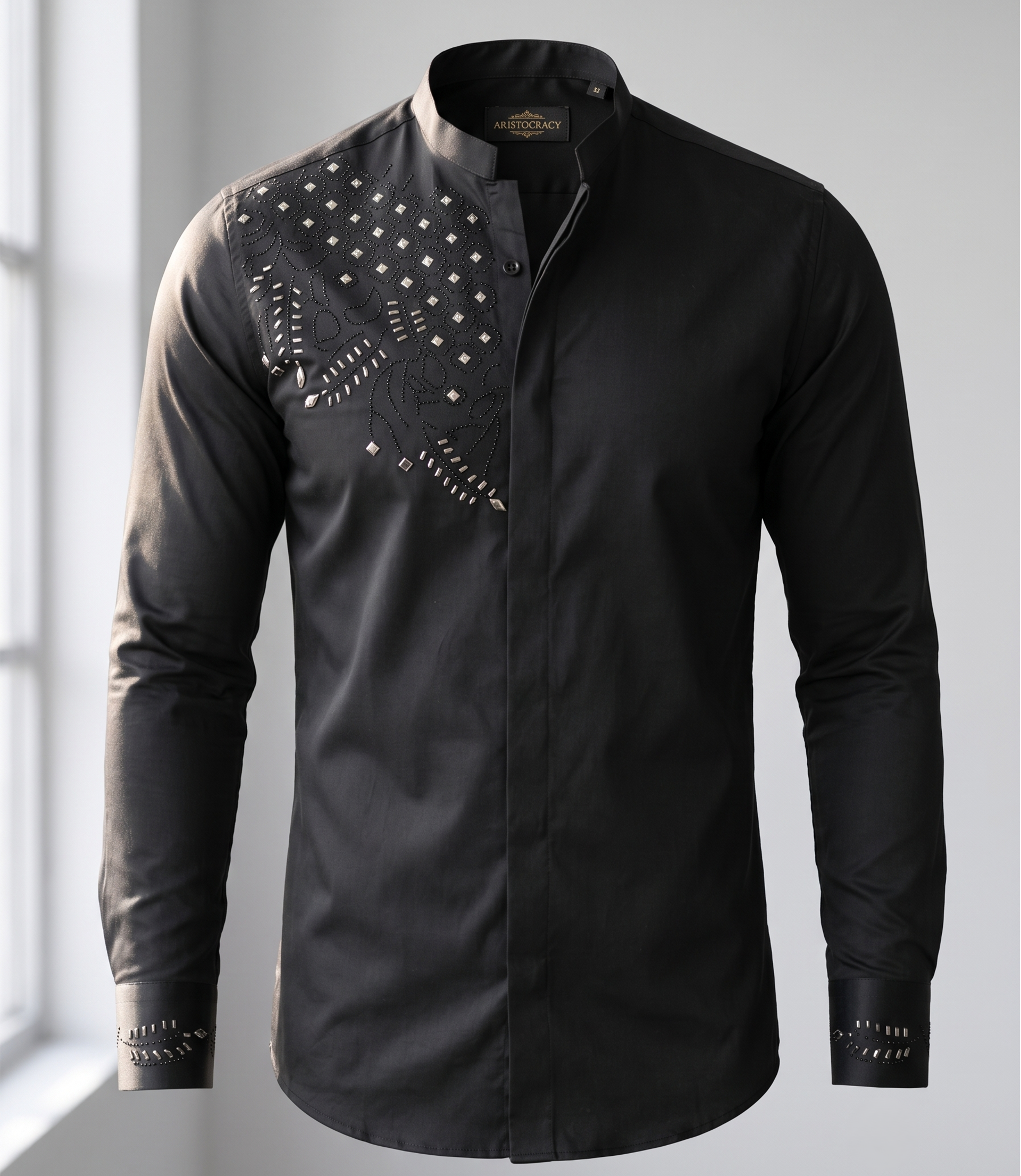 Chemise Noire Prestige Ornements