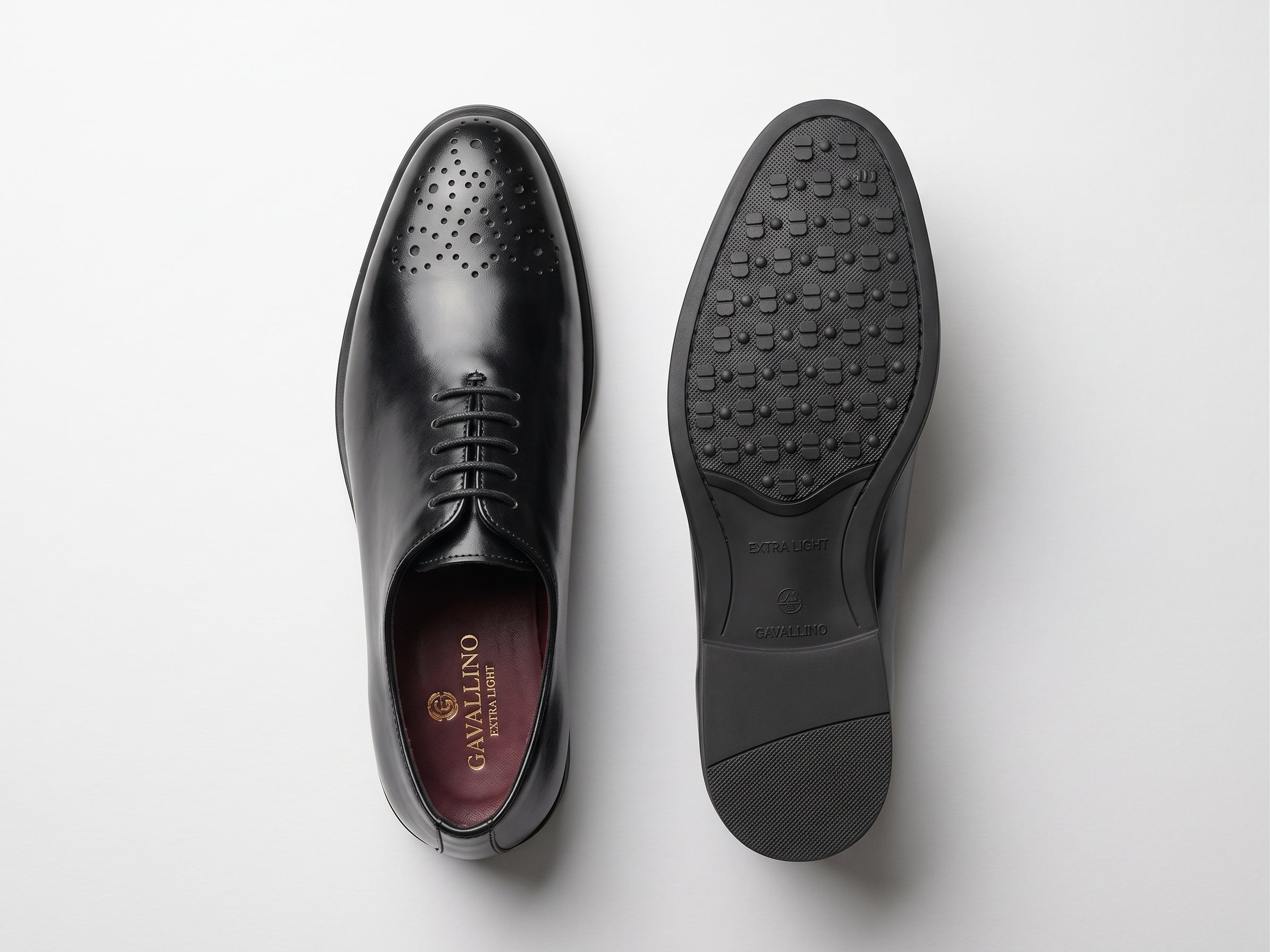 Chaussures de Ville Noires à Bout Fleuri