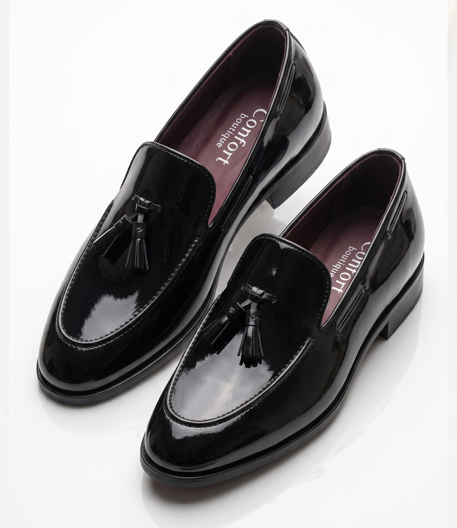 Mocassins à Pampilles en Cuir Verni Noir