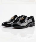 Mocassins en Cuir Verni Noir avec Logo Doré